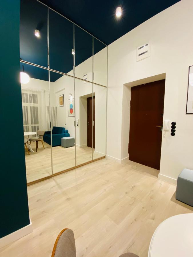 1 Syp, Kawa Vertuo, Kosmetyki Ada, 3 Min Metro Wilenska, By Visitwarsaw Apartments מראה חיצוני תמונה