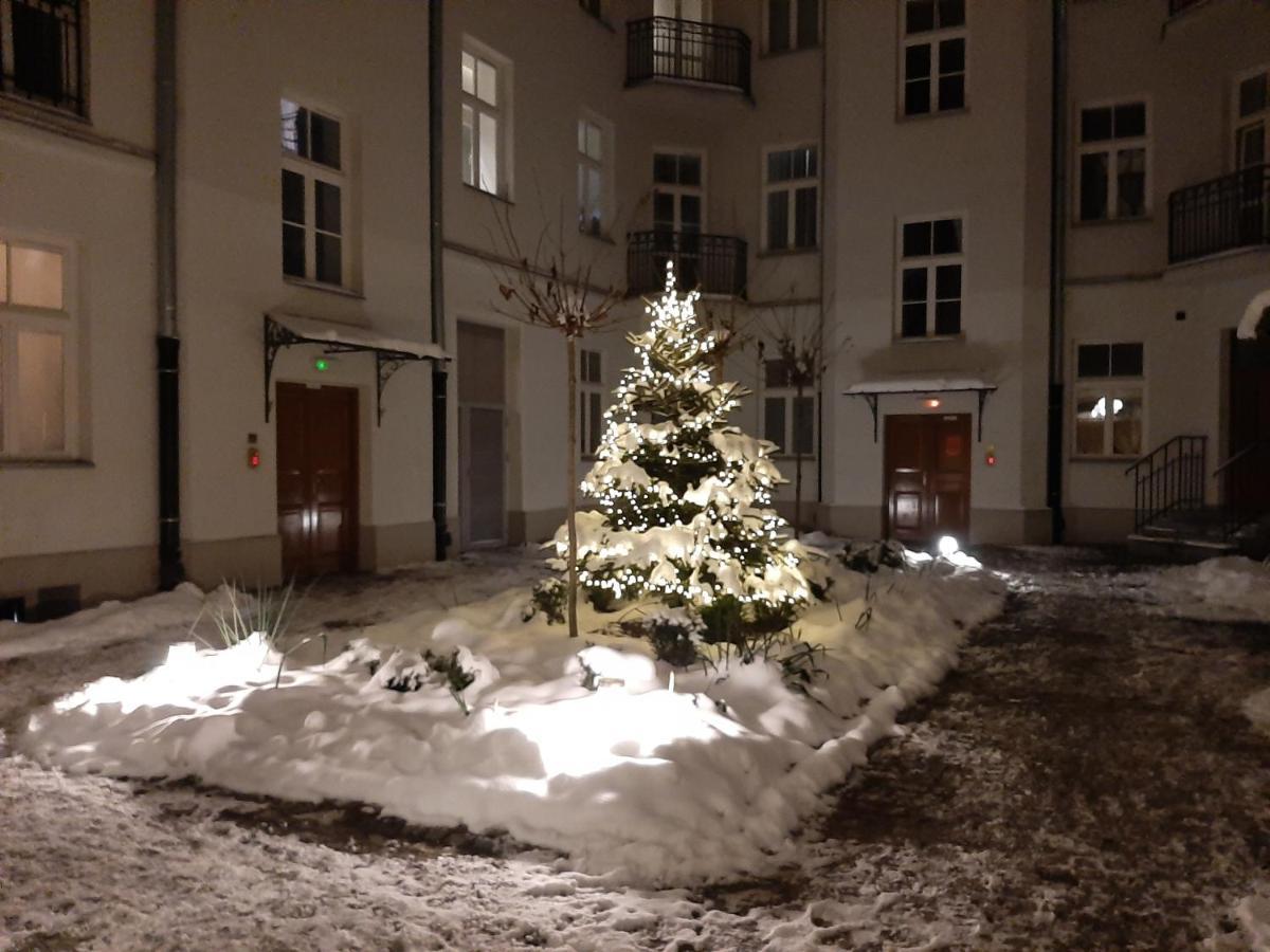 1 Syp, Kawa Vertuo, Kosmetyki Ada, 3 Min Metro Wilenska, By Visitwarsaw Apartments מראה חיצוני תמונה